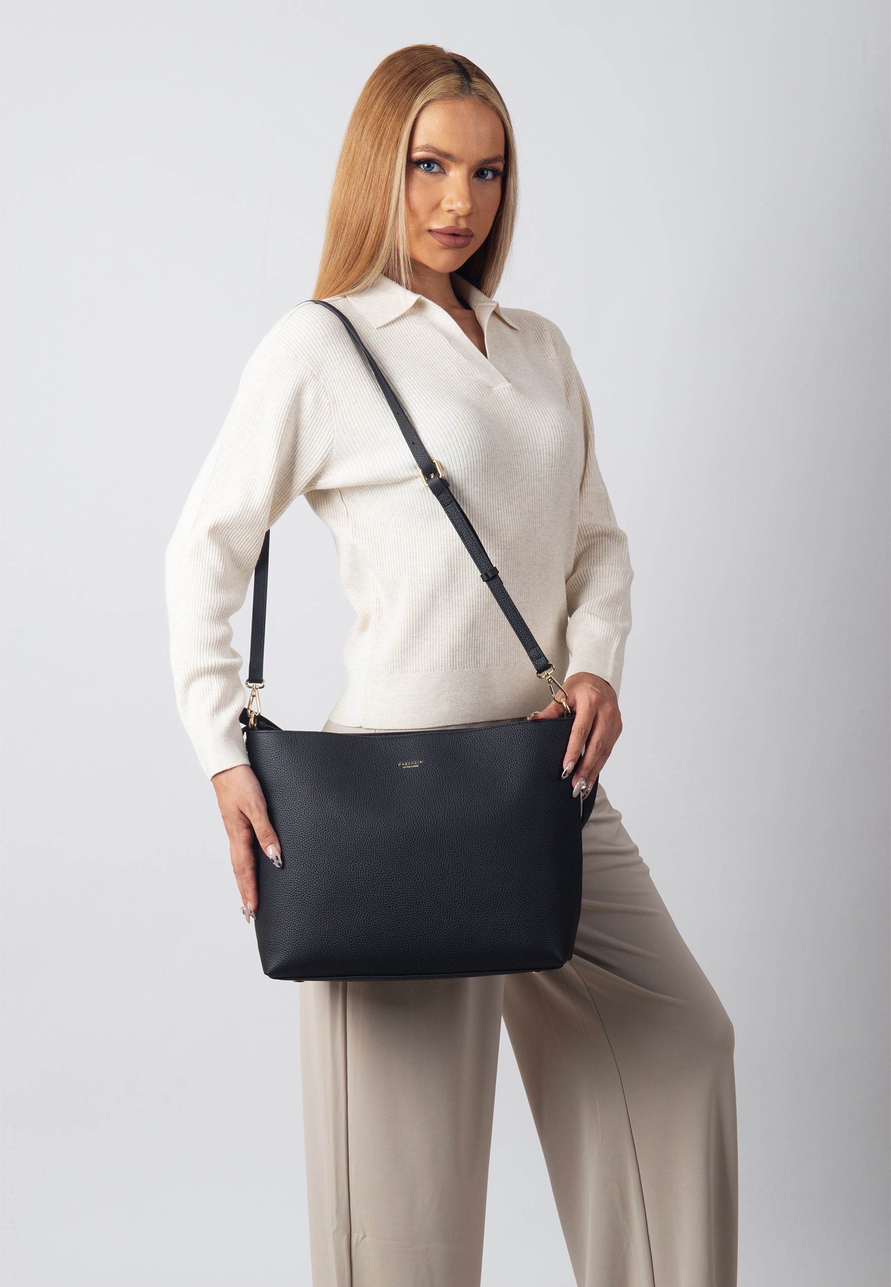 Victoria Genuine Leather Handbag (Black)