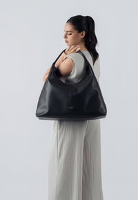 Madeline Genuine Leather Handbag (Black)