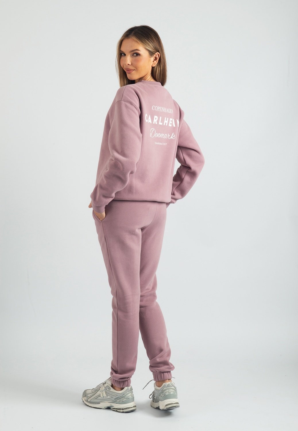 Harper Branded Sweatshirt (Dusty Pink)