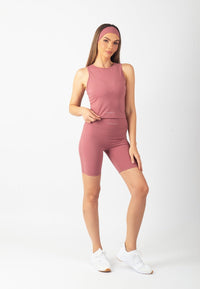 Serenita Shorts 8" (Berry)