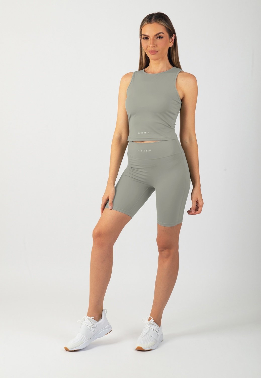 Serenita Shorts 8" (Stone)